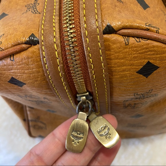 ❌ SOLD ❌ MCM VINTAGE BOSTON - Picture 9 of 12